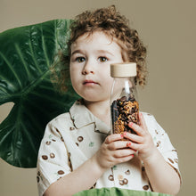 Afbeelding in Gallery-weergave laden, Petit Boum - Sensorische Fles - Aap