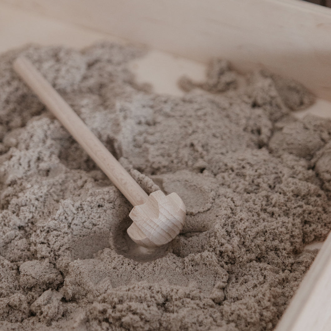 Roerstaaf/stamper voor kinetisch zand en klei